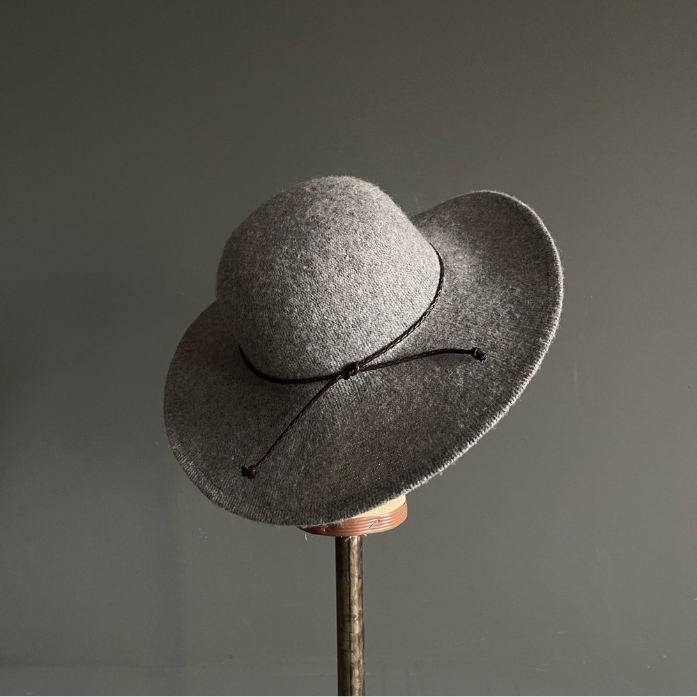 Four Buttons San Diego Hat Co. Grey Wool Wide Brim Hat Leather Cord Minimal Boho